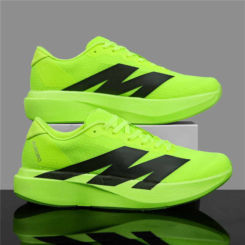 Ultragear Running - أحذية الجري خفيفة الوزن للغاية للرجال،